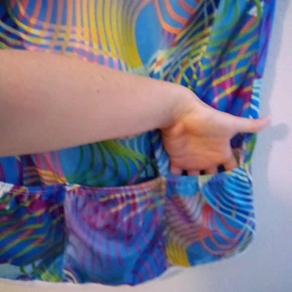 Women's L Performance Biking Tank with pockets rainbow swirl stretchy unique - Picture 4 of 11